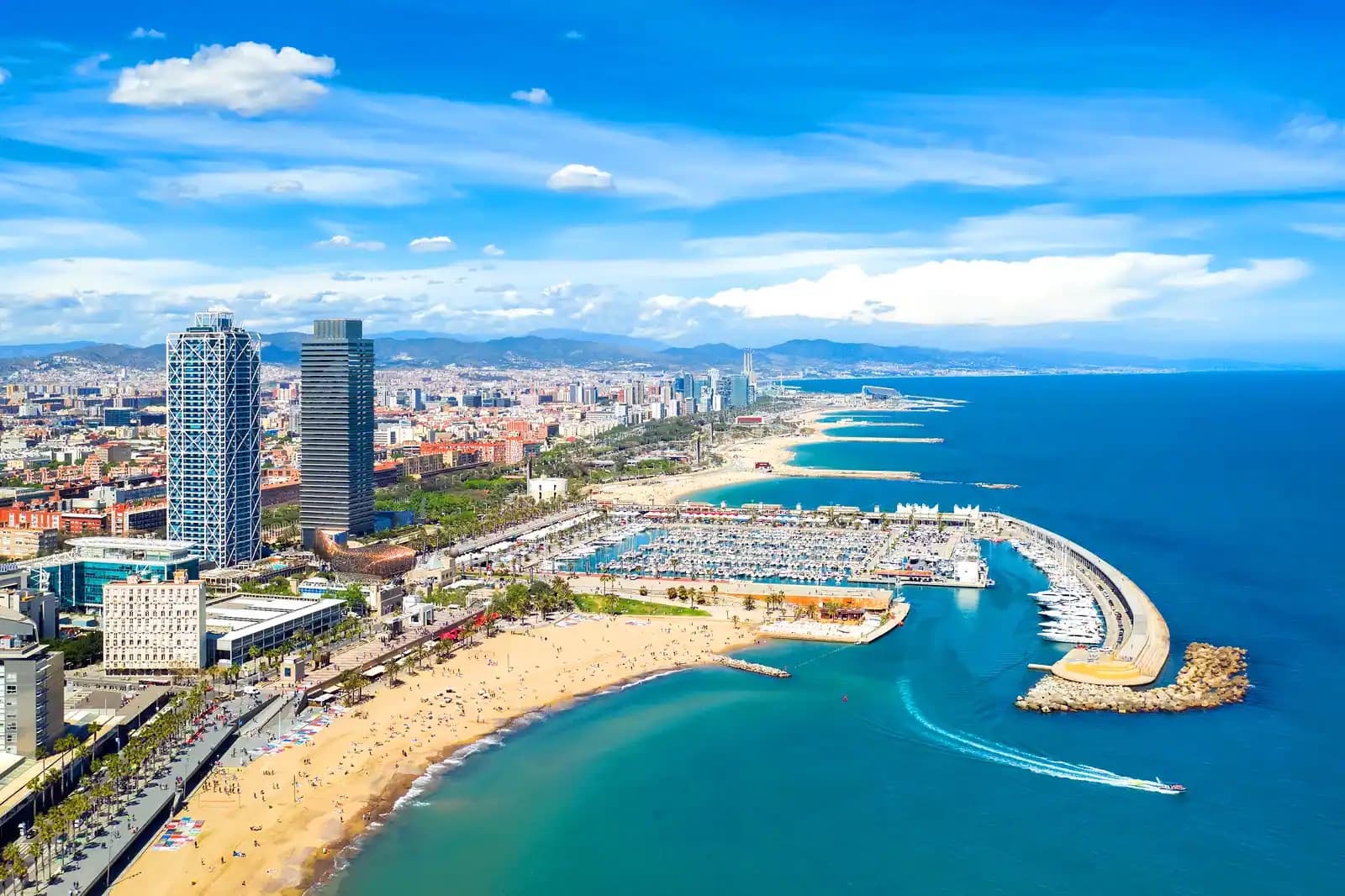 Getting Around in Barcelona: A Student's Guide for 2025