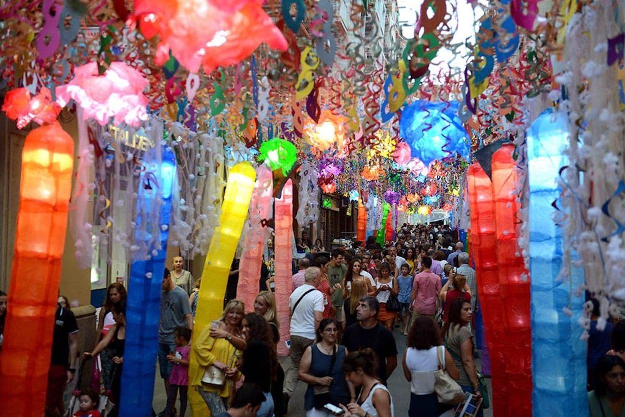 Gràcia Parties 2024: Dance with Us Before We Hit the Streets!