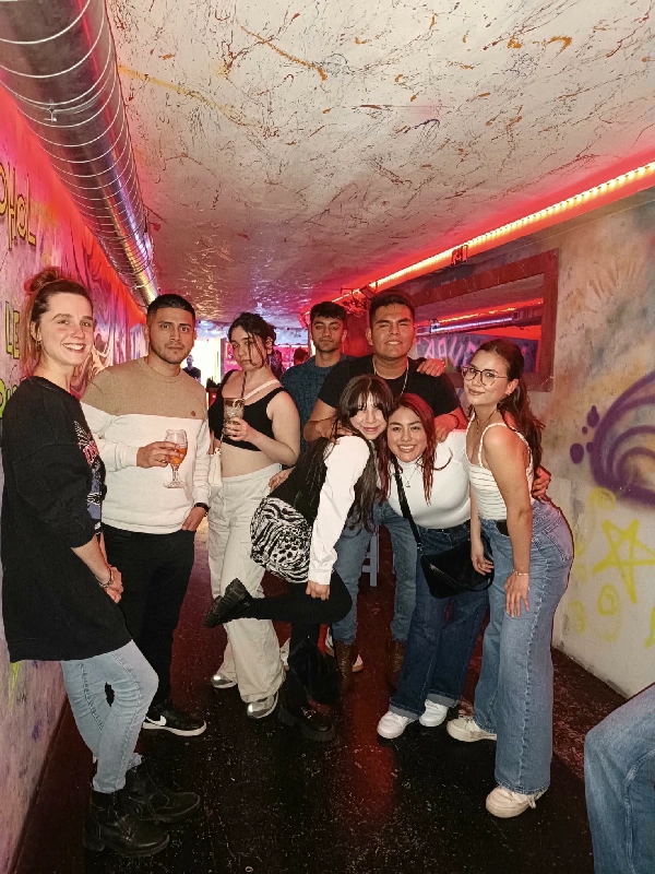 SALSA-BACHTATA (ALL LEVELS) & FREE SHOTS 🌇🍹🎉 & JAMBOREE DISCO (FREE)