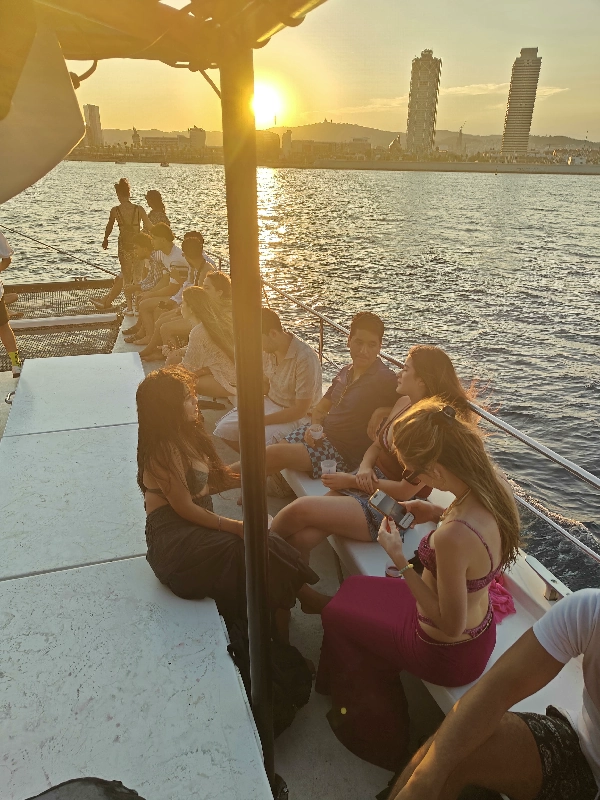 THE BIGGEST BOAT PARTY 🚤🌅 3H CATAMARAN + DJ & DRINKS