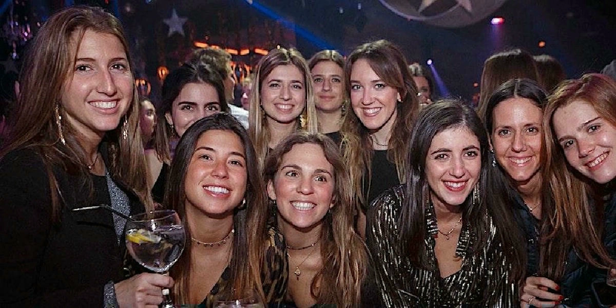SATURDAY SCENE at D9 ARIBAU 🍸 + LA FIRA VILLAROEL